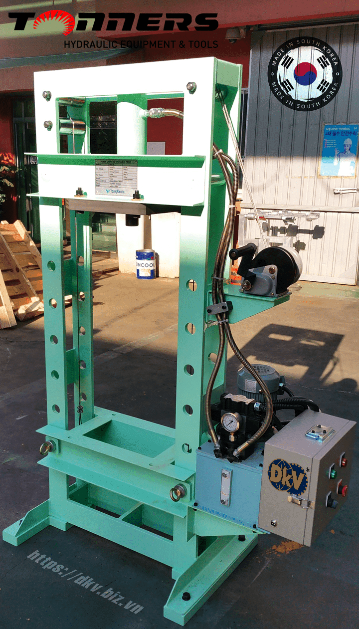 may ep thuy luc tonners dsp-50, tonners hydraulic press dsp-50
